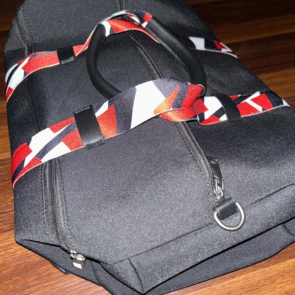 Eddie Van Halen Authentic Duffle Bag NEW - Picture 13 of 13